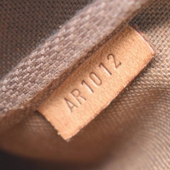 LOUIS VUITTON Pochette Accessoires Hand Bag Monogram Leather BN - Picture 10 of 14